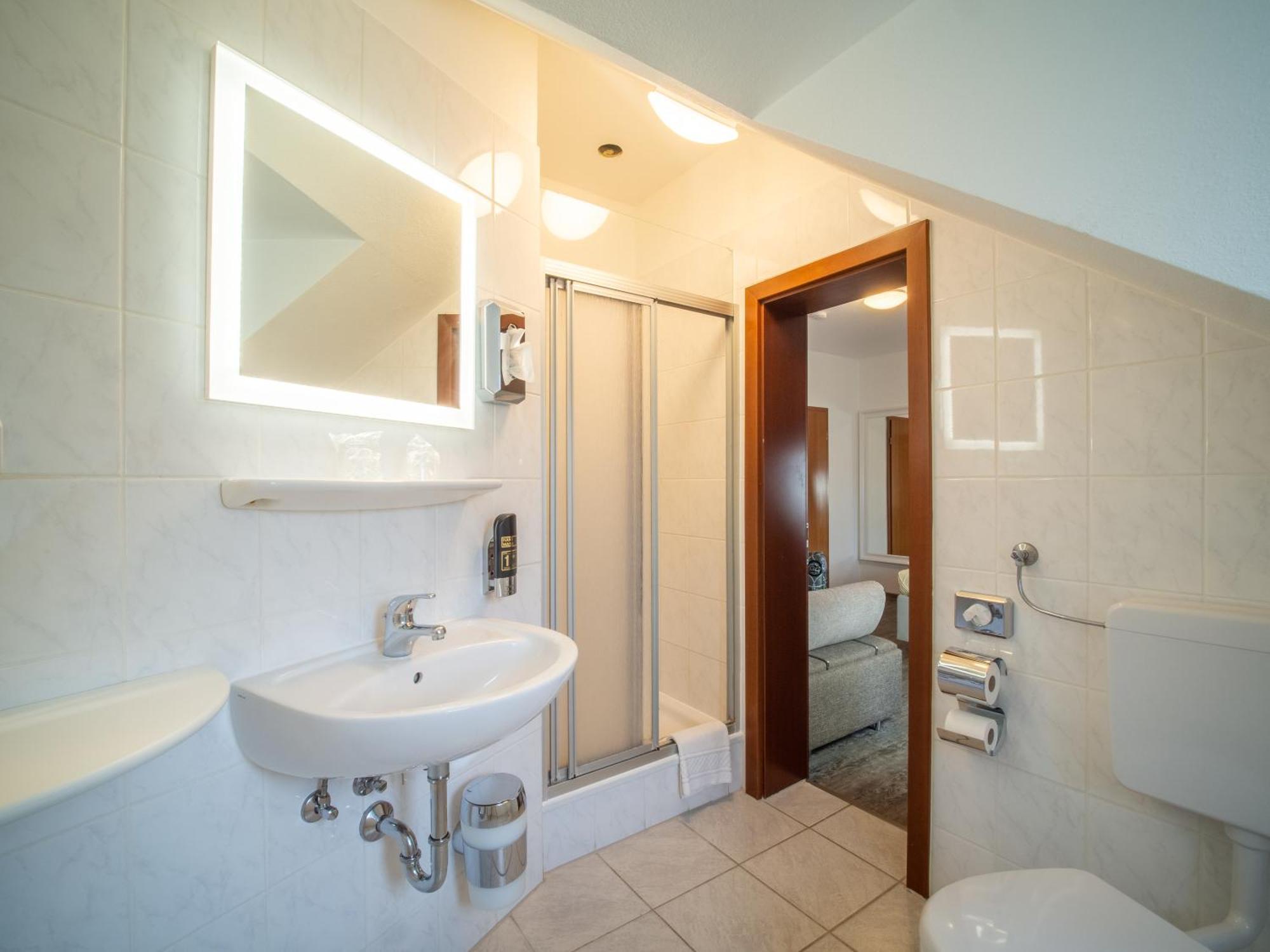 Hotel Krone Бинген ам Рейн Екстериор снимка